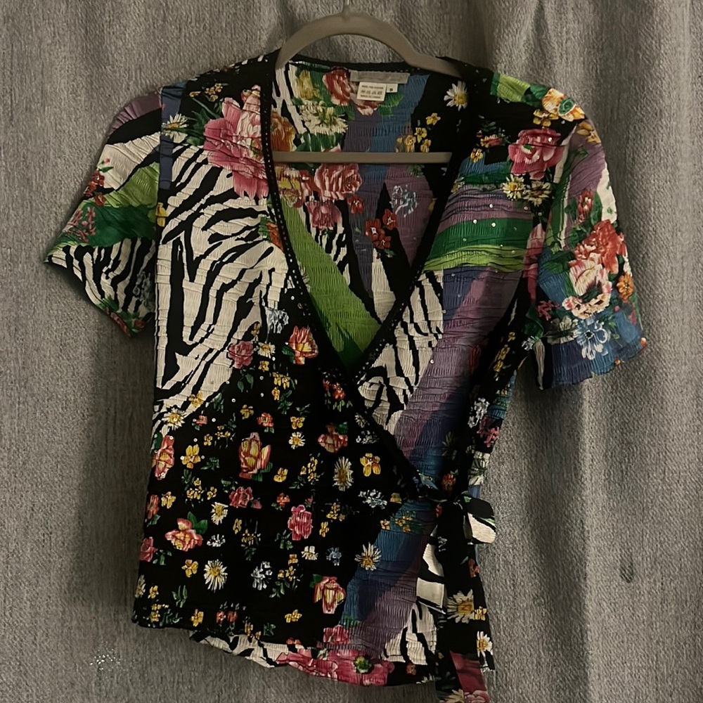 Roberto Makali floral wrap top